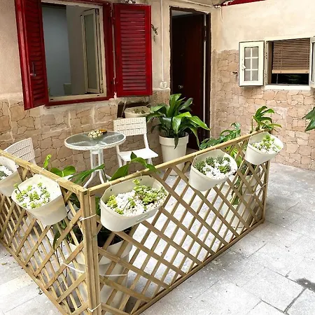 Apartment Golden House *